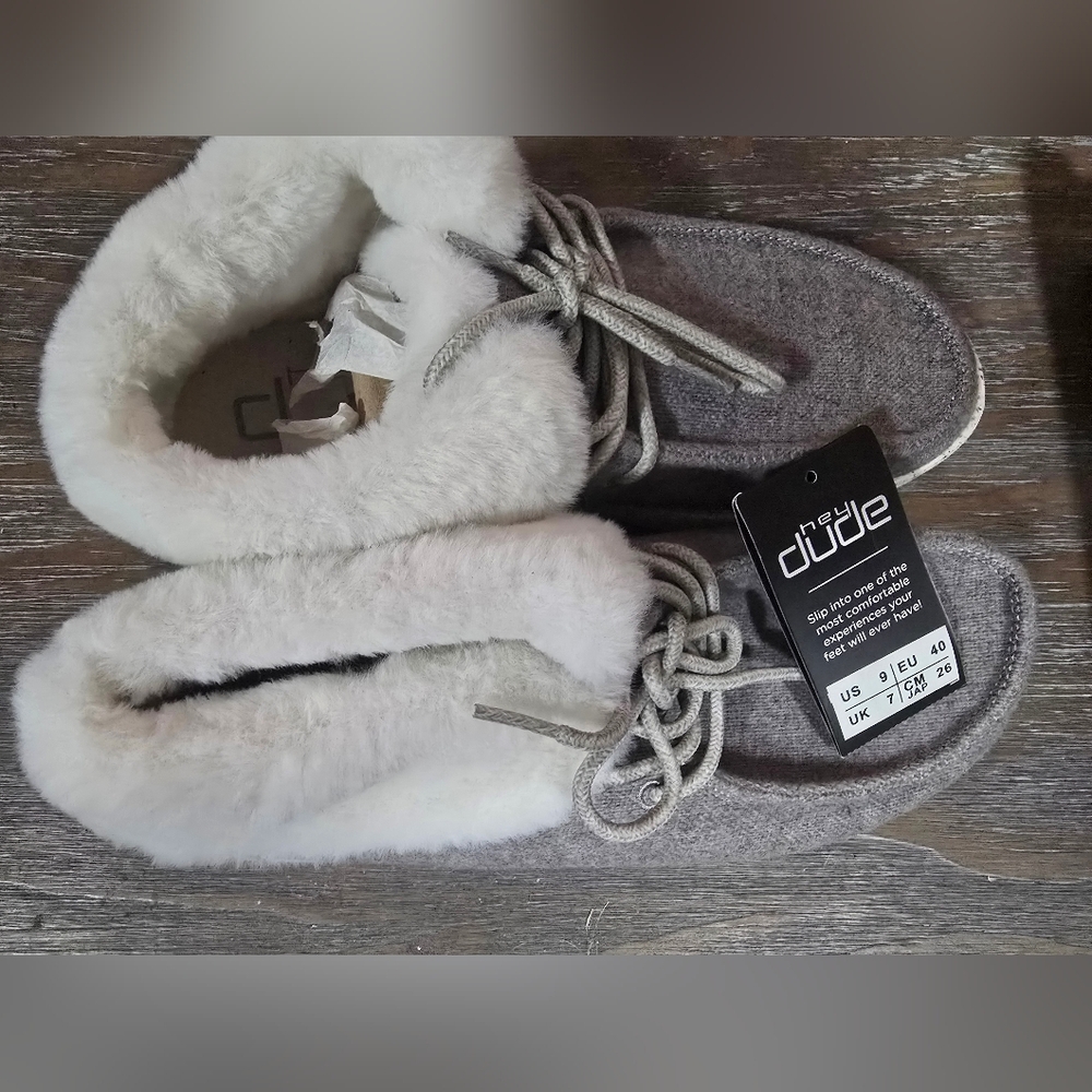 Hey Dude Men's Gray Fur-Lined Winter Boots
